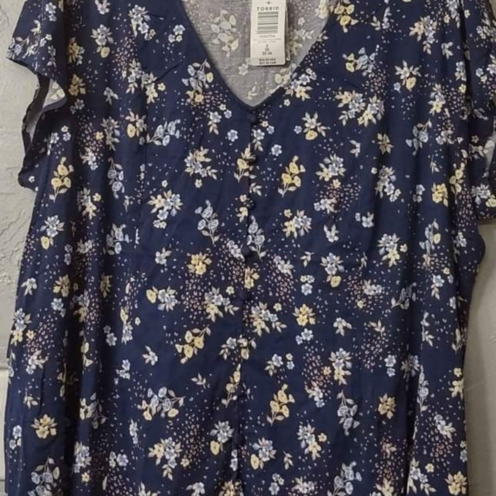 Torrid size 3 top